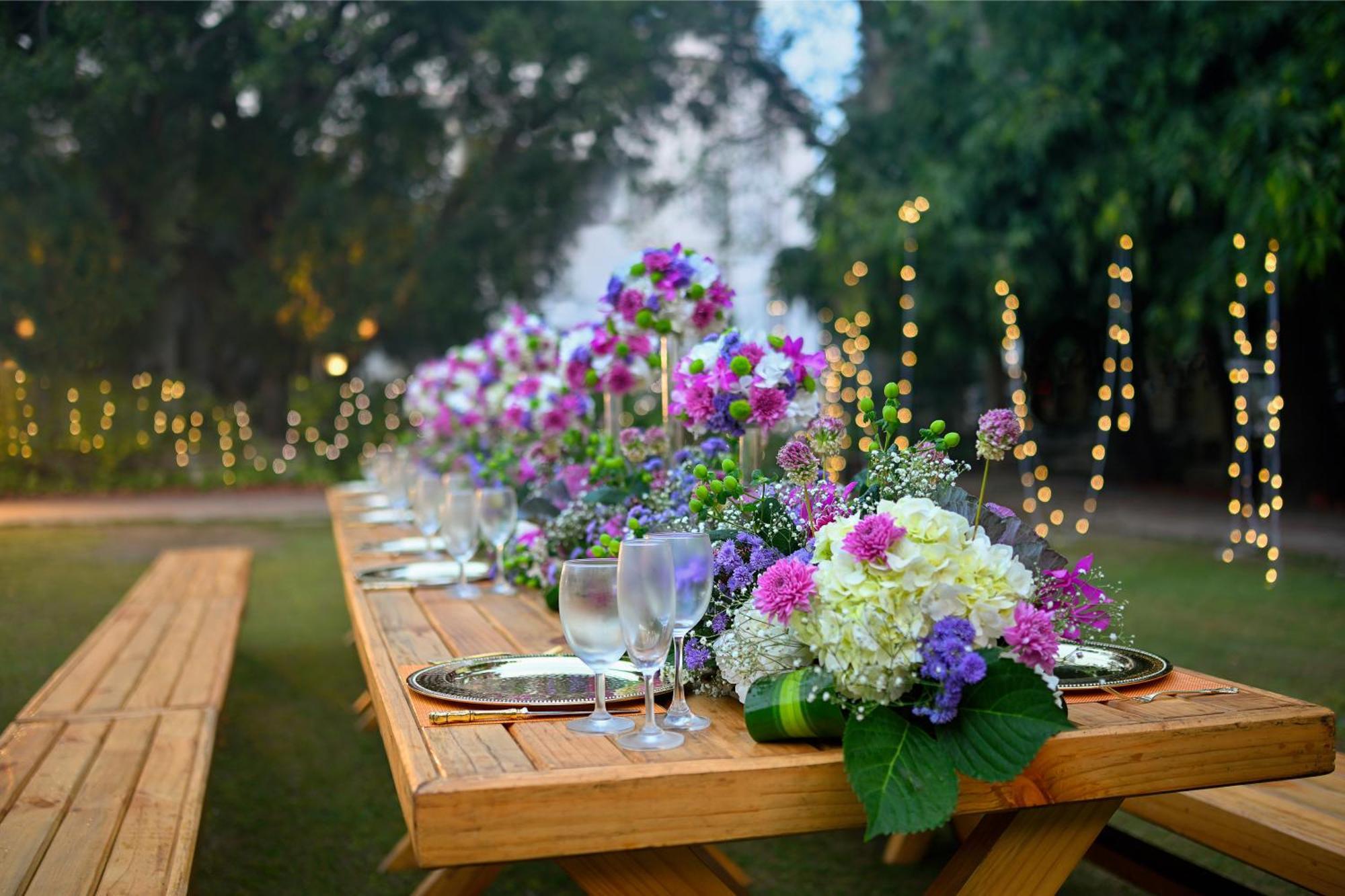 Hotel Ambassador, New Delhi - Ihcl Seleqtions Zewnętrze zdjęcie A table set for a wedding reception