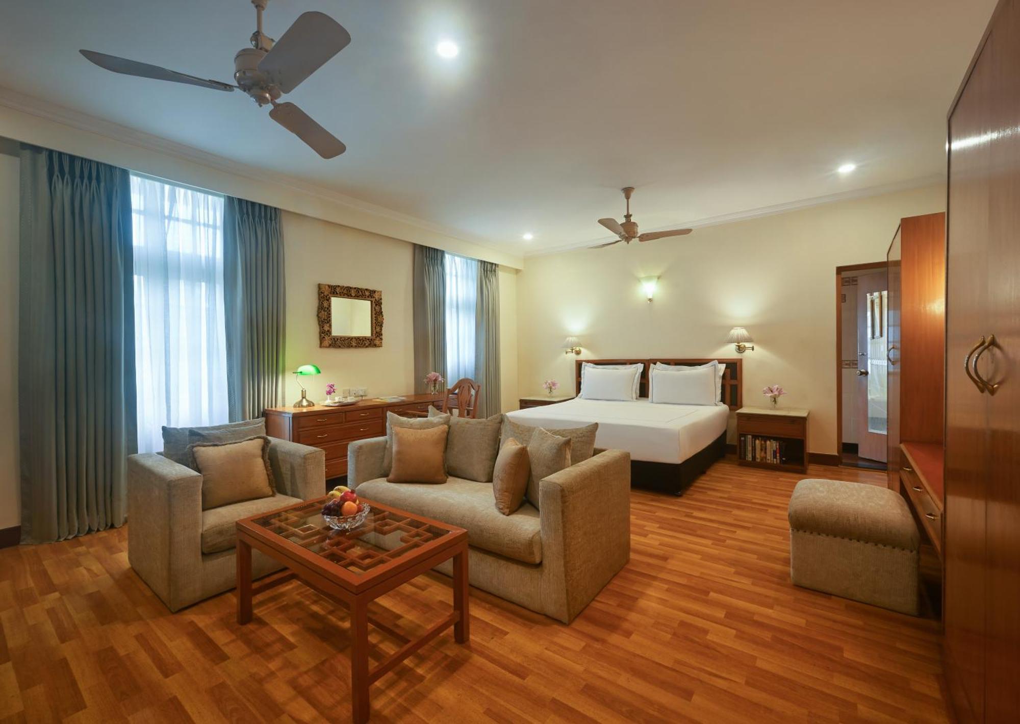 Hotel Ambassador, New Delhi - Ihcl Seleqtions Zewnętrze zdjęcie A suite at the hotel