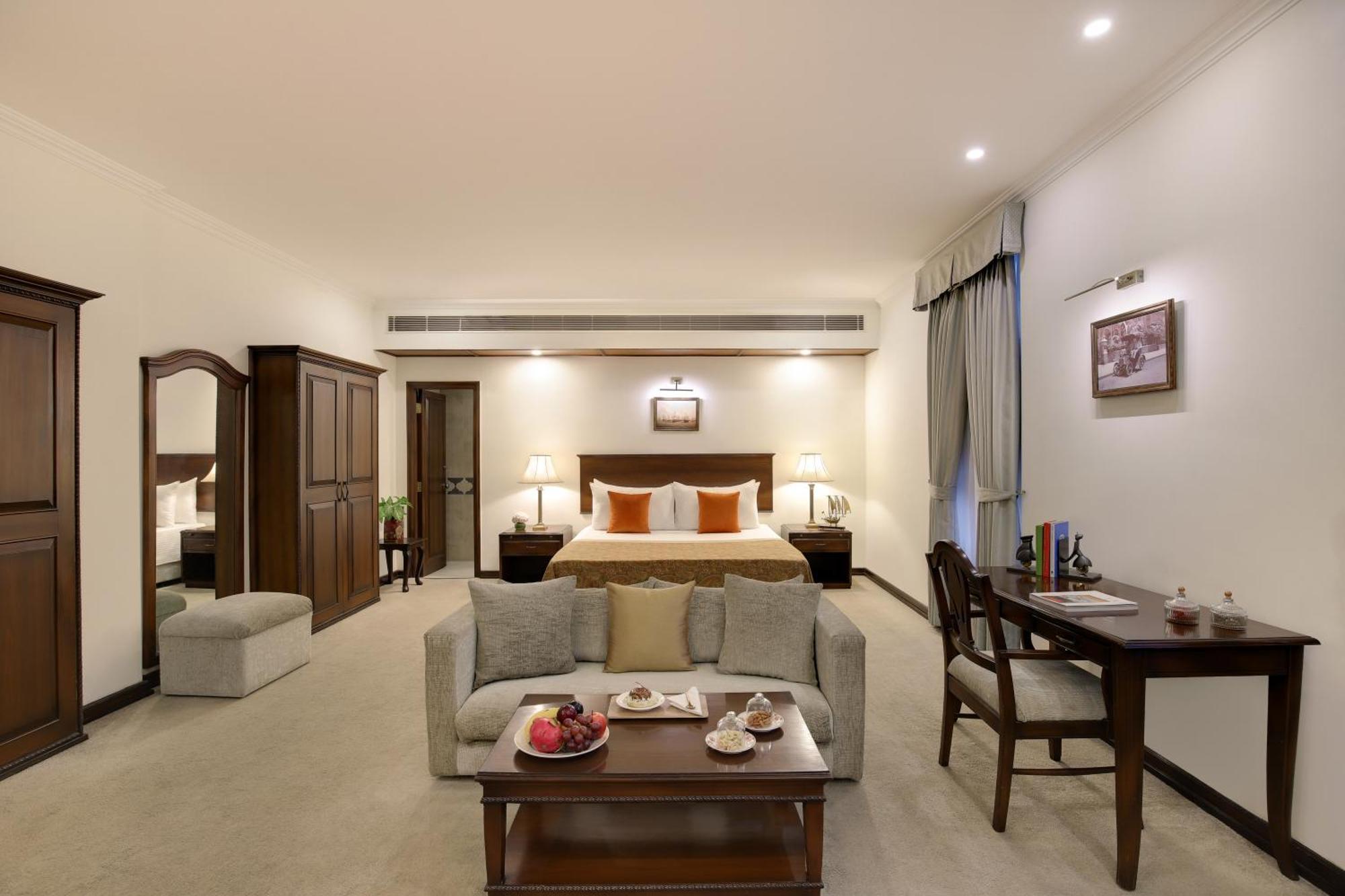 Hotel Ambassador, New Delhi - Ihcl Seleqtions Zewnętrze zdjęcie A suite at the hotel