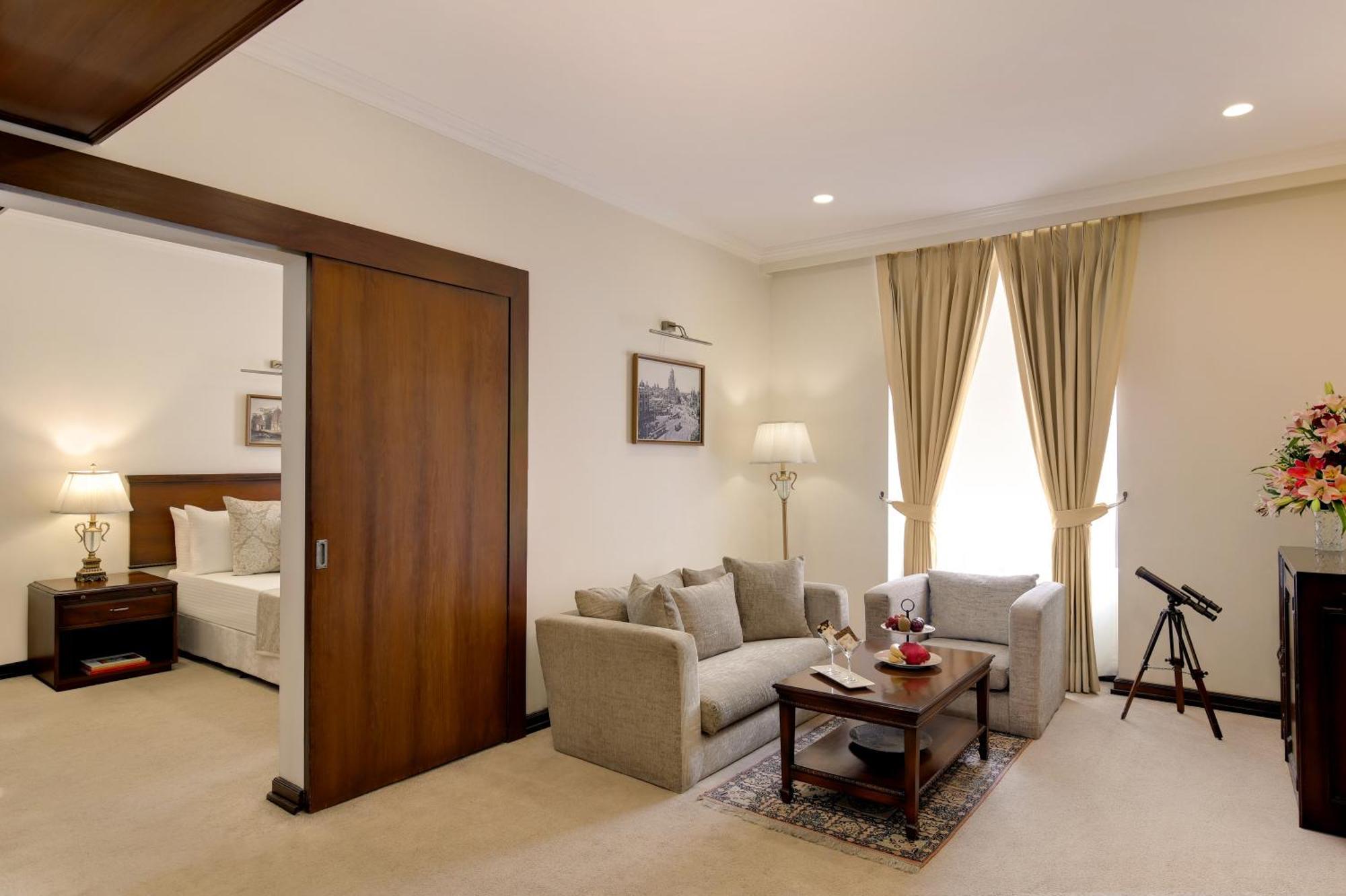 Hotel Ambassador, New Delhi - Ihcl Seleqtions Zewnętrze zdjęcie A suite at the Oberoi, Mumbai